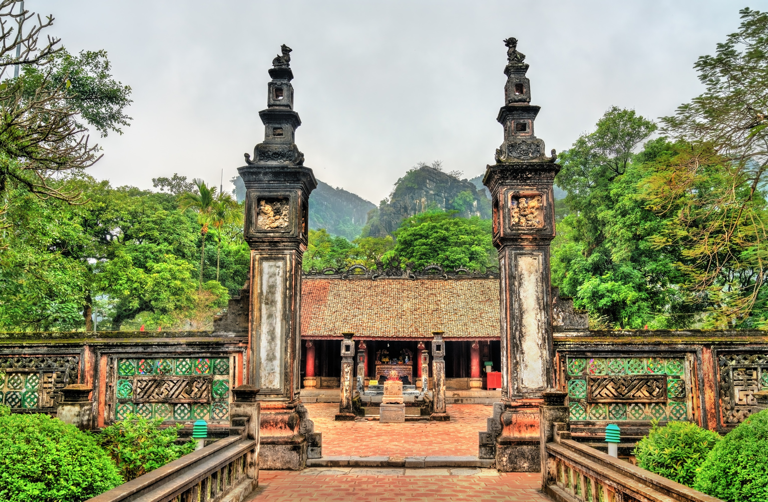 Xuan Thuy temple at Hoa Lu, an ancient capital of Vietnam